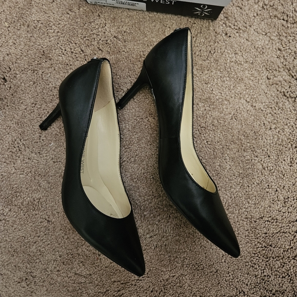 Like NEW ☆ Nine West Heels, Size 6, NICE! - Picture 2 of 4